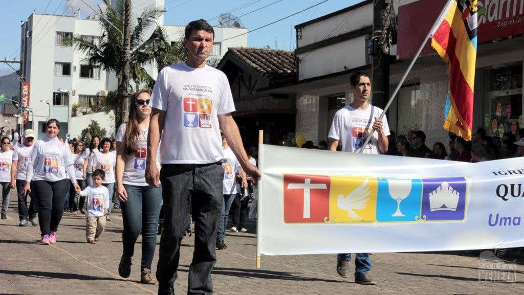 Nova Veneza comemora Dia da Independência com grande desfile