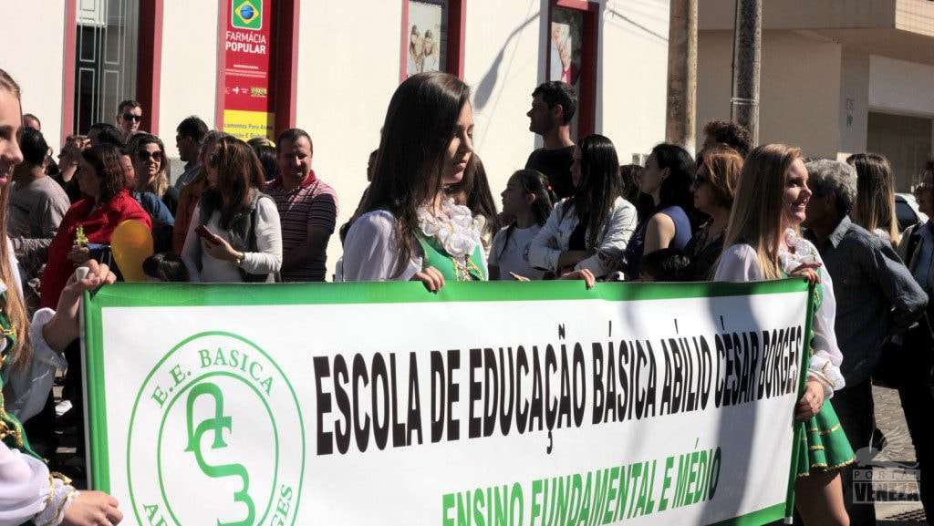 Nova Veneza comemora Dia da Independência com grande desfile