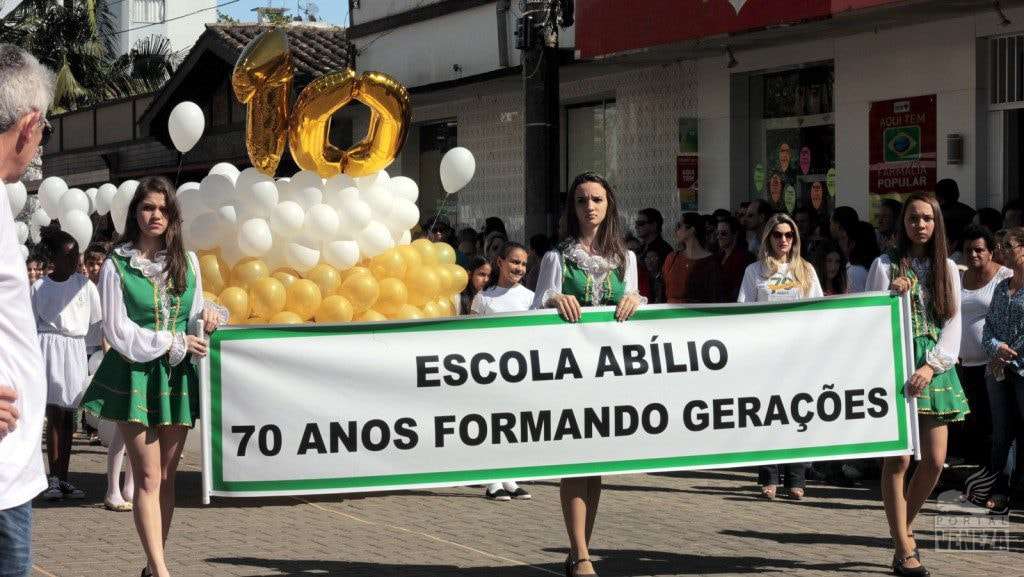 Nova Veneza comemora Dia da Independência com grande desfile