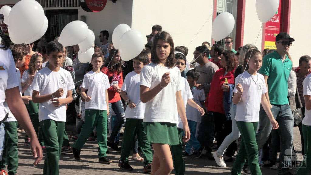 Nova Veneza comemora Dia da Independência com grande desfile