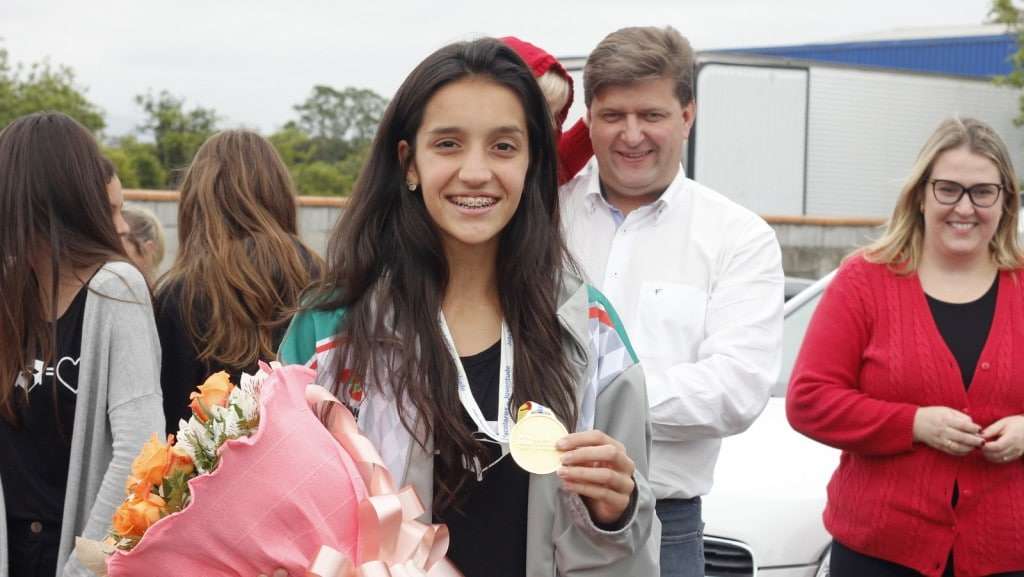 Estudante de Nova Veneza é campeã de atletismo nos Jogos Escolares do Brasil 13 Estudante de Nova Veneza é campeã de atletismo nos Jogos Escolares do Brasil