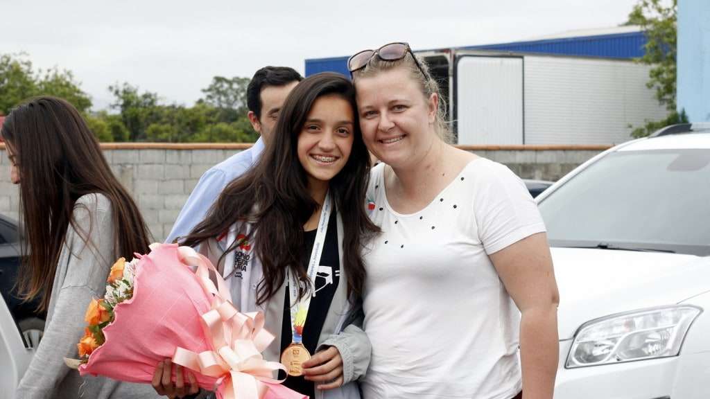 Estudante de Nova Veneza é campeã de atletismo nos Jogos Escolares do Brasil 9 Estudante de Nova Veneza é campeã de atletismo nos Jogos Escolares do Brasil