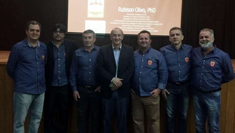 Um público de alto nível participou da palestra do Doutor Rubison Olivo PhD 3 Um público de alto nível participou da palestra do Doutor Rubison Olivo PhD