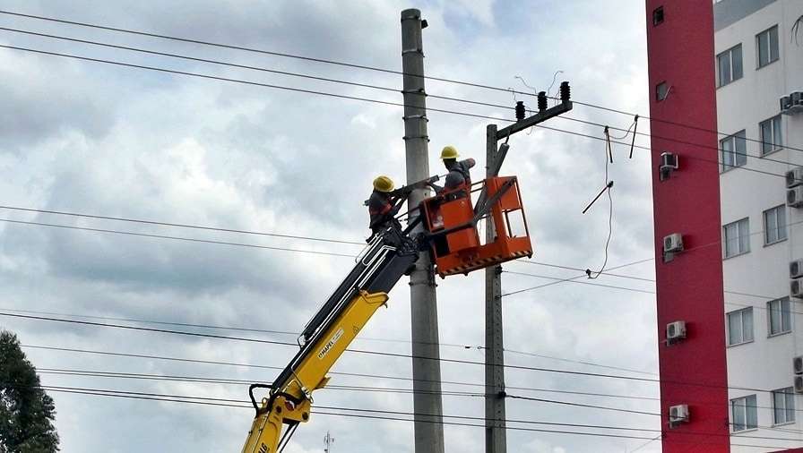 Unesc e Celesc desenvolvem projeto para facilitar detecção de problemas em sistemas elétricos 4 Unesc e Celesc desenvolvem projeto para facilitar detecção de problemas em sistemas elétricos