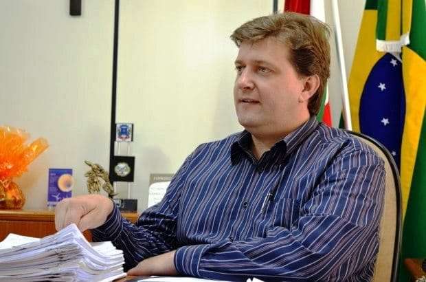 A vida nos reserva muitas surpresas e às vezes são desagradáveis 5 A vida nos reserva muitas surpresas e às vezes são desagradáveis