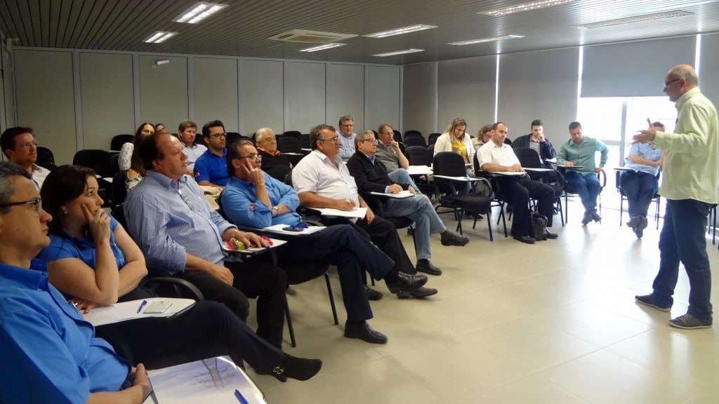 1º Seminário de Infraestrutura da Coopera reuniu Cooperativas de Eletrificação do Sul 3 1º Seminário de Infraestrutura da Coopera reuniu Cooperativas de Eletrificação do Sul