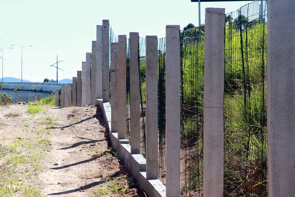 Construção de drenagem, na BR-101, interrompe faixa da SC-390, em Tubarão (SC) 2 Construção de drenagem, na BR-101, interrompe faixa da SC-390, em Tubarão (SC)