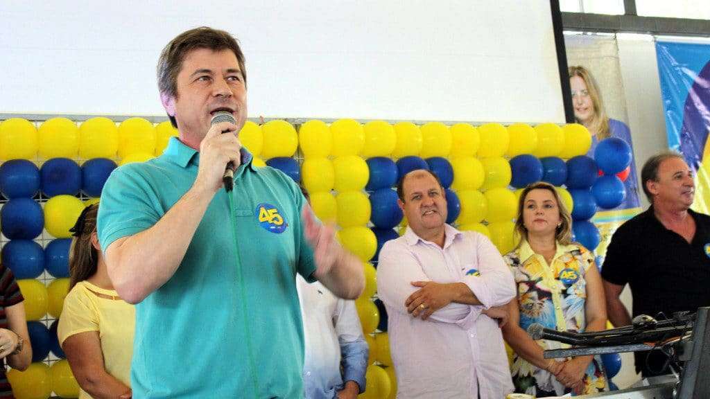 Festa da vitória de Géio e Zé reúne mais de três mil pessoas no São Bento Baixo