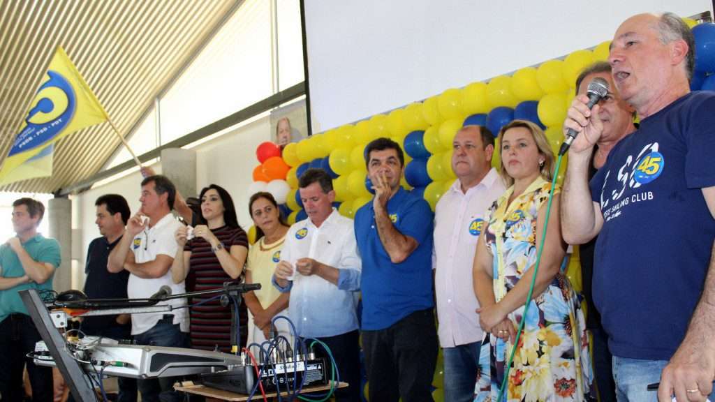 Festa da vitória de Géio e Zé reúne mais de três mil pessoas no São Bento Baixo