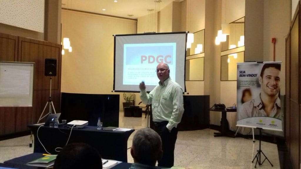 Coopera apresenta case no Seminário de avaliação de relatórios do Programa de Desenvolvimento da Gestão da Cooperativa 1 Coopera apresenta case no Seminário de avaliação de relatórios do Programa de Desenvolvimento da Gestão da Cooperativa