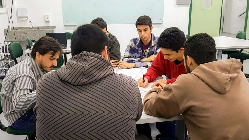 Alunos de Engenharia Mecânica da Unesc projetam veículo off-road 1 Alunos de Engenharia Mecânica da Unesc projetam veículo off-road