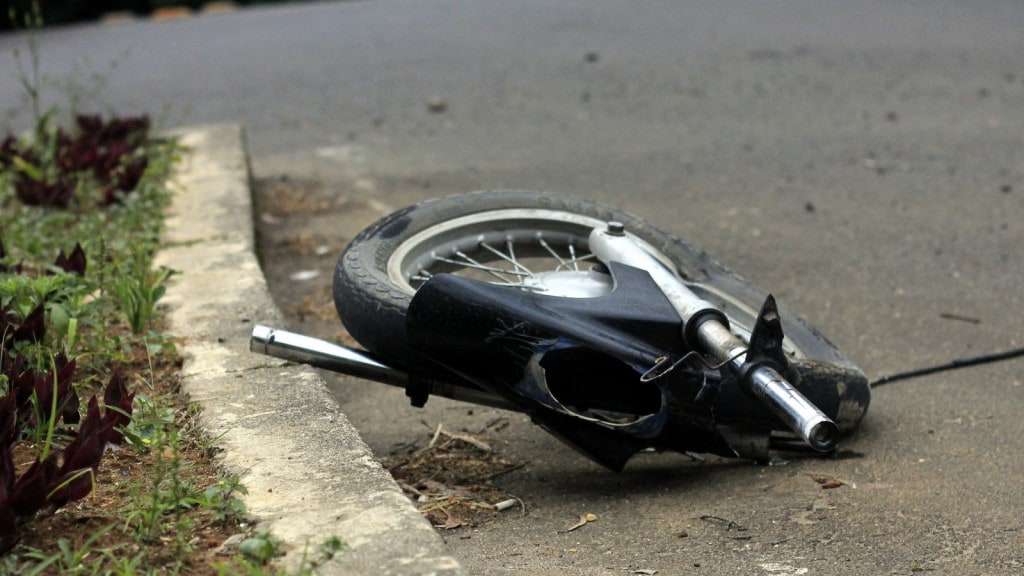 Motociclista entra na contramão e colide de frente com carro na SC-446