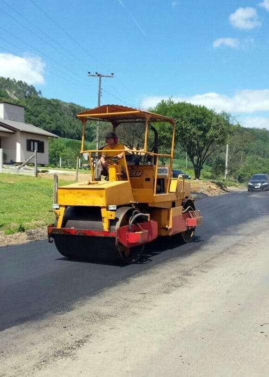 Município de Siderópolis conclui mais um trecho de pavimentação do acesso à Barragem 10 Município de Siderópolis conclui mais um trecho de pavimentação do acesso à Barragem