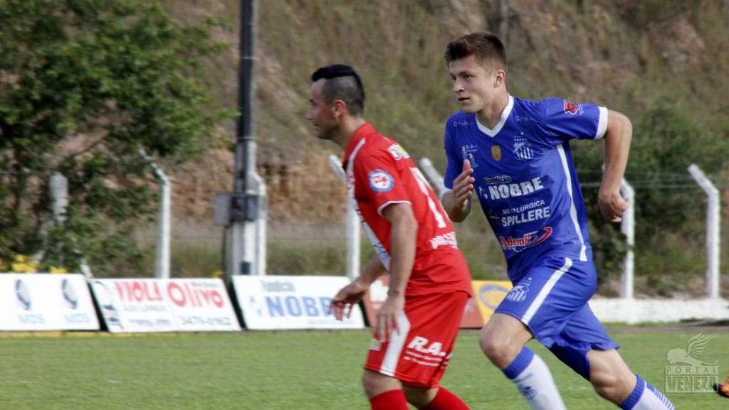 Em jogo morno, Caravaggio vence primeira no Estadual não profissional 11 Em jogo morno, Caravaggio vence primeira no Estadual não profissional