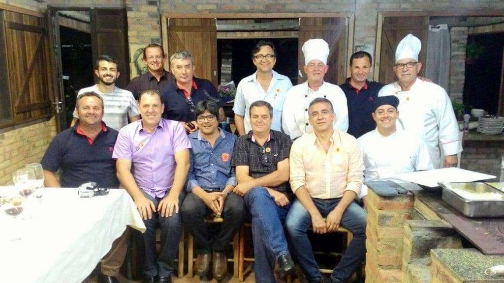 No final do mandato geralmente há muitas demissões... 5 pan-vin