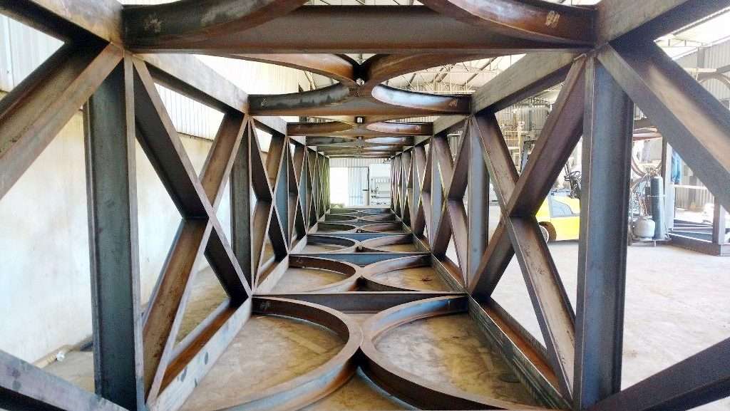 O sucesso ou não de uma administração municipal começa na montagem de sua equipe 5  Vista interna da passarela que será colocada ao lado da ponte do centro da cidade.