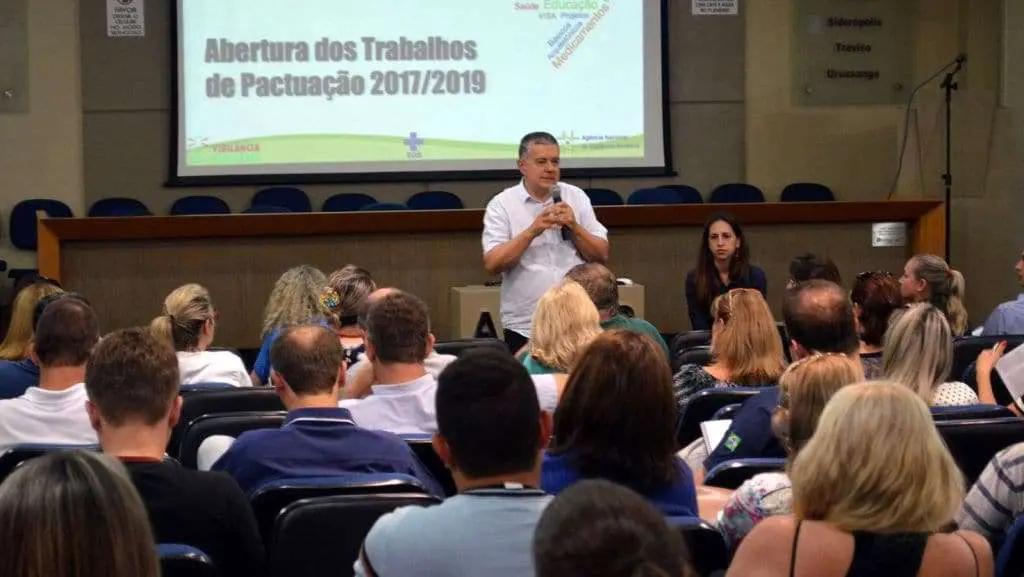 Fiscais da Vigilância sanitária participam de oficina de pactuação do plano municipal 2017/2019
