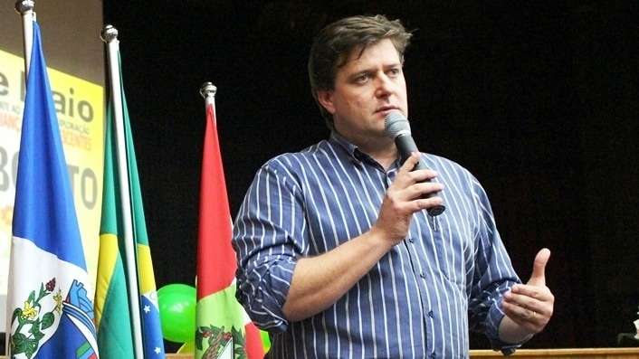 Fala-se muito em renovação na campanha eleitoral, mas na prática quem assume os cargos são os veteranos 1 Fala-se muito em renovação na campanha eleitoral, mas na prática quem assume os cargos são os veteranos