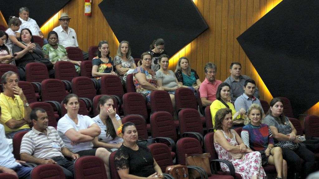 Novos secretários municipais são empossados em Nova Veneza 12 Novos secretários municipais são empossados em Nova Veneza