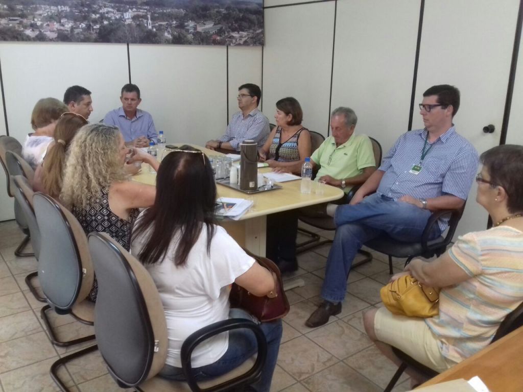 O vereador Dado Ghislandi (PMDB) na primeira sessão apresentou várias indicações do plano de trabalho 2 O vereador Dado Ghislandi (PMDB) na primeira sessão apresentou várias indicações do plano de trabalho