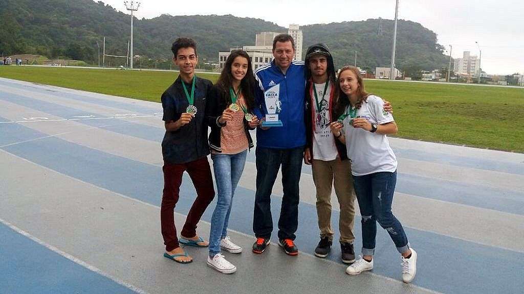 Nova Veneza fatura seis medalhas no Estadual  Sub-18 de Atletismo em Itajaí