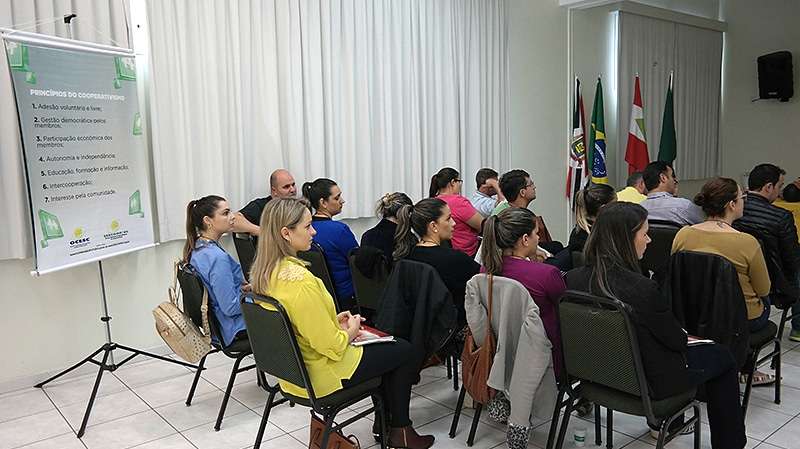 Profissionais da Unimed participam de capacitação em urgência cardiológica e neurológica 1 Profissionais da Unimed participam de capacitação em urgência cardiológica e neurológica