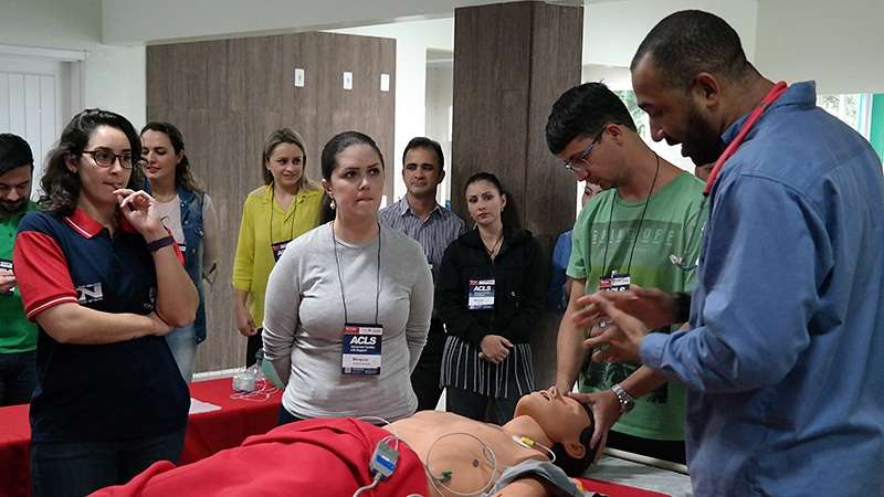 Profissionais da Unimed participam de capacitação em urgência cardiológica e neurológica 5 Profissionais da Unimed participam de capacitação em urgência cardiológica e neurológica