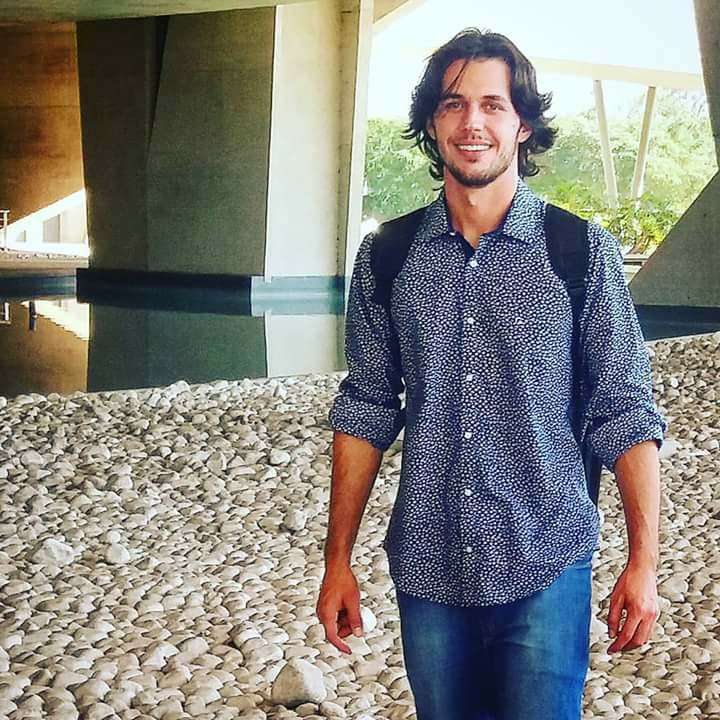 Atraíram todos os olhares! 1 Atraíram todos os olhares!