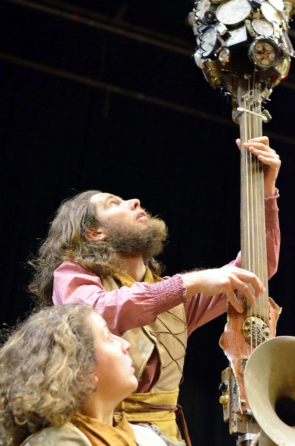 Grupo criciumense de teatro inicia turnê estadual pelo SESC amanhã, 22. 1 Grupo criciumense de teatro inicia turnê estadual pelo SESC amanhã, 22.