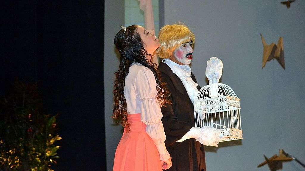 “A Pequena Imperatriz” encanta crianças e adultos na Unesc 2 “A Pequena Imperatriz” encanta crianças e adultos na Unesc