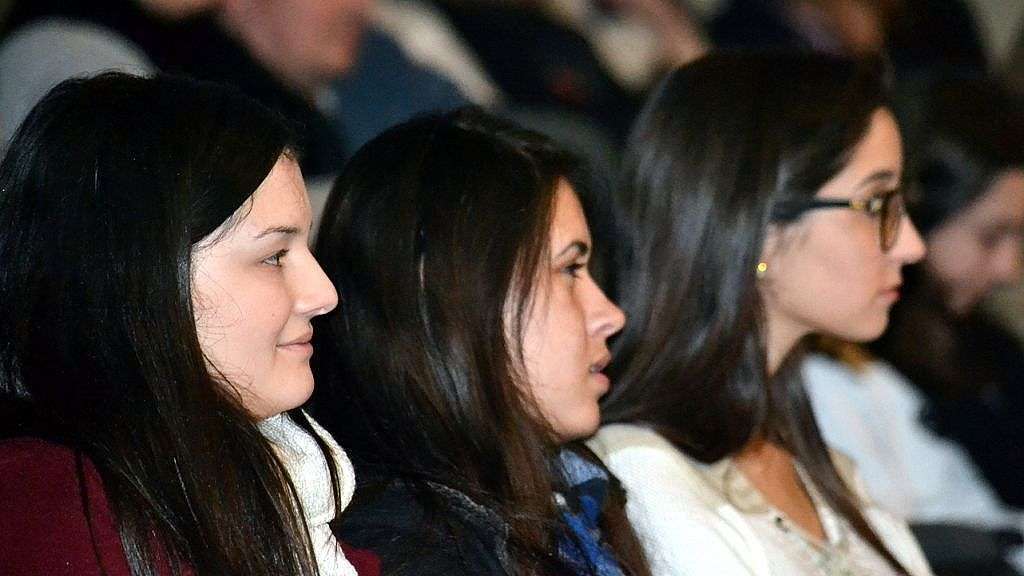 “A Pequena Imperatriz” encanta crianças e adultos na Unesc 7 “A Pequena Imperatriz” encanta crianças e adultos na Unesc