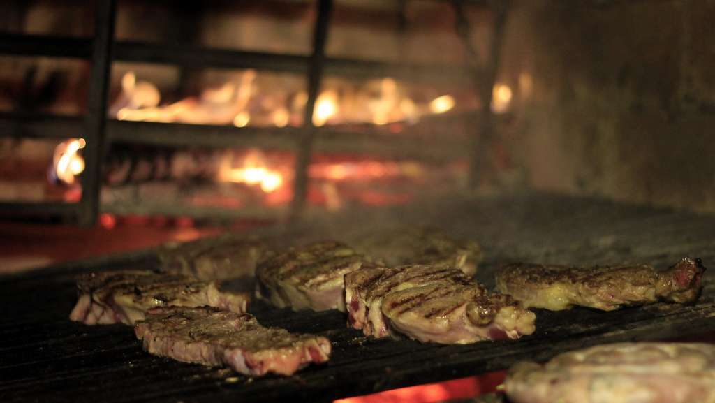 Qualidade do gado europeu atrai clientes a Churrascaria La Brasa