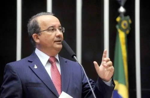 Em voto contra Temer, deputado Jorginho Mello dispara: “nada pode ficar embaixo do tapete”