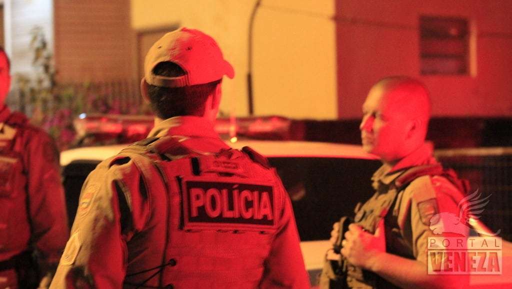 PM estoura ponto de tráfico de drogas no distrito de Caravaggio