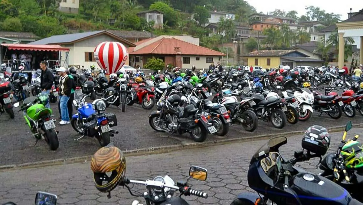 Moto Veneza reúne um bom número de motociclistas