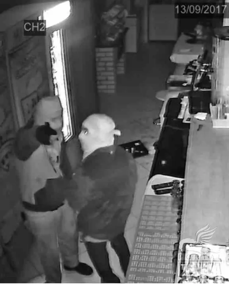 Assaltantes armados invadem pub durante a madrugada em Nova Veneza
