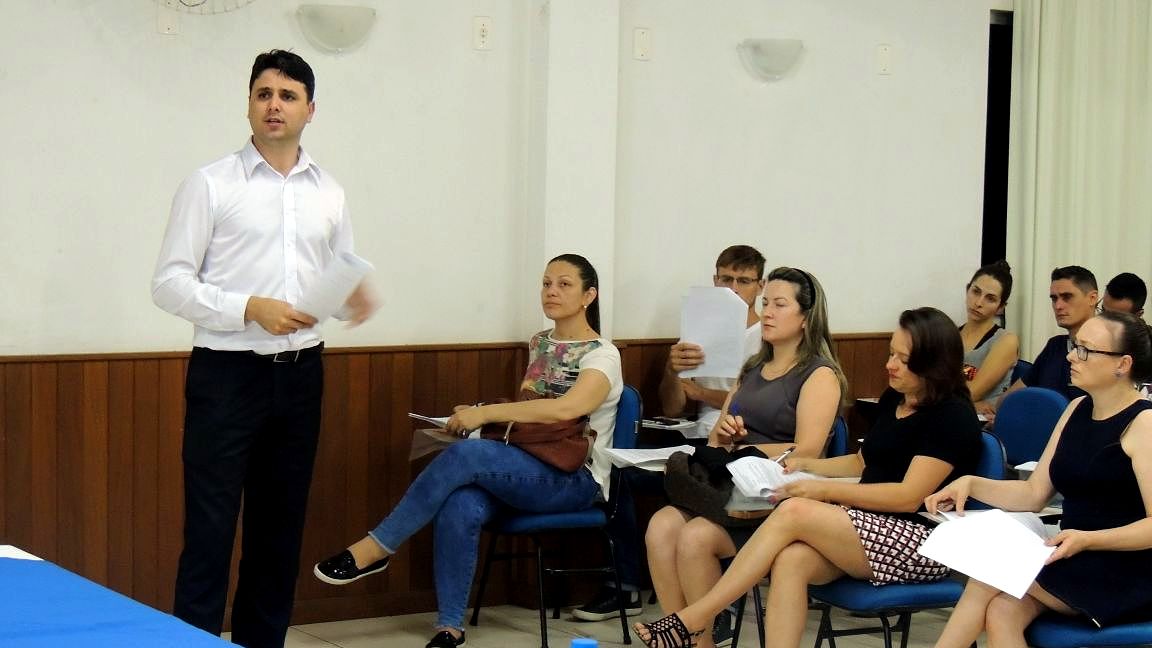 Contabilidade Stanger promove palestra para esclarecer clientes sobre a Reforma Trabalhista 