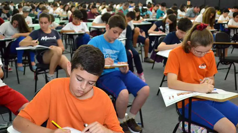 Acic recebe quase 600 estudantes para a segunda etapa do Prêmio de Matemática