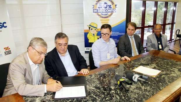 Celesc lança quarta edição do bônus eficiente, que oferece eletrodomésticos pela metade do preço em SC 1 4_edicao_do_projeto_bonus_eficiente_-_linha_eletrodomesticos_20171116_1860997734