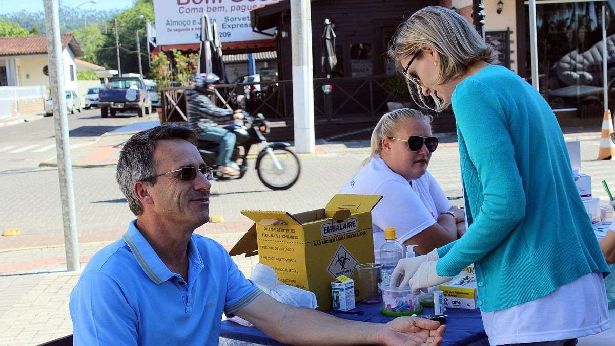 Homens participam das ações do Dia de D do Novembro Azul em Nova Veneza 2 IMG_1424