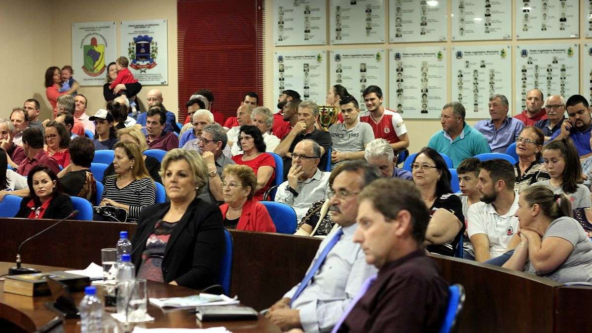 Vereadoras assumem vaga na Câmara de Nova Veneza 4 _MG_4487