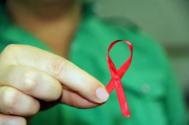HIV entre adultos jovens cresce 43% em Santa Catarina nos últimos três anos