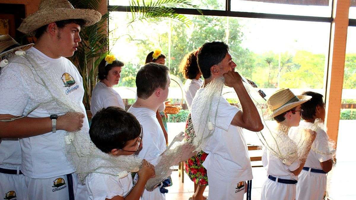 Apae de Nova Veneza recebe veiculo Van adaptado para transporte dos alunos 4 IMG_7470