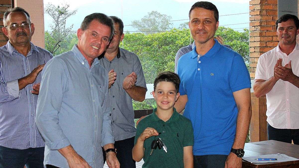 Apae de Nova Veneza recebe veiculo Van adaptado para transporte dos alunos 3 IMG_7507