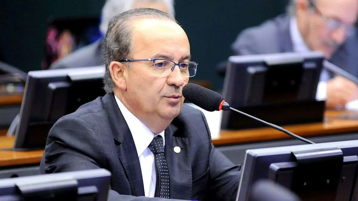 Jorginho Mello é o único deputado de SC que já se manifestou pelo fim do foro privilegiado