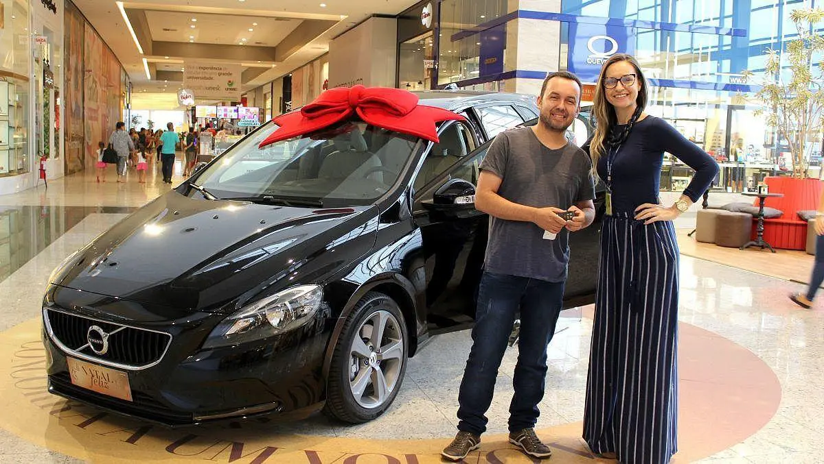 Morador de Nova Veneza ganha o Volvo V40 do Nações Shopping 
