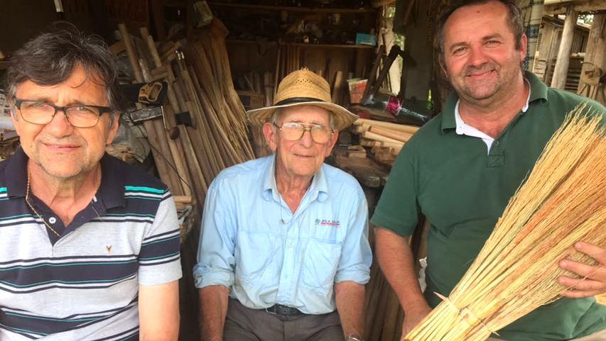 Eu e o empresário Sanciro Ghislandi da rede Bistek fomos visitar o município de Treviso 1 SANCIRO, LAURINDO BROGNI E NICOLA