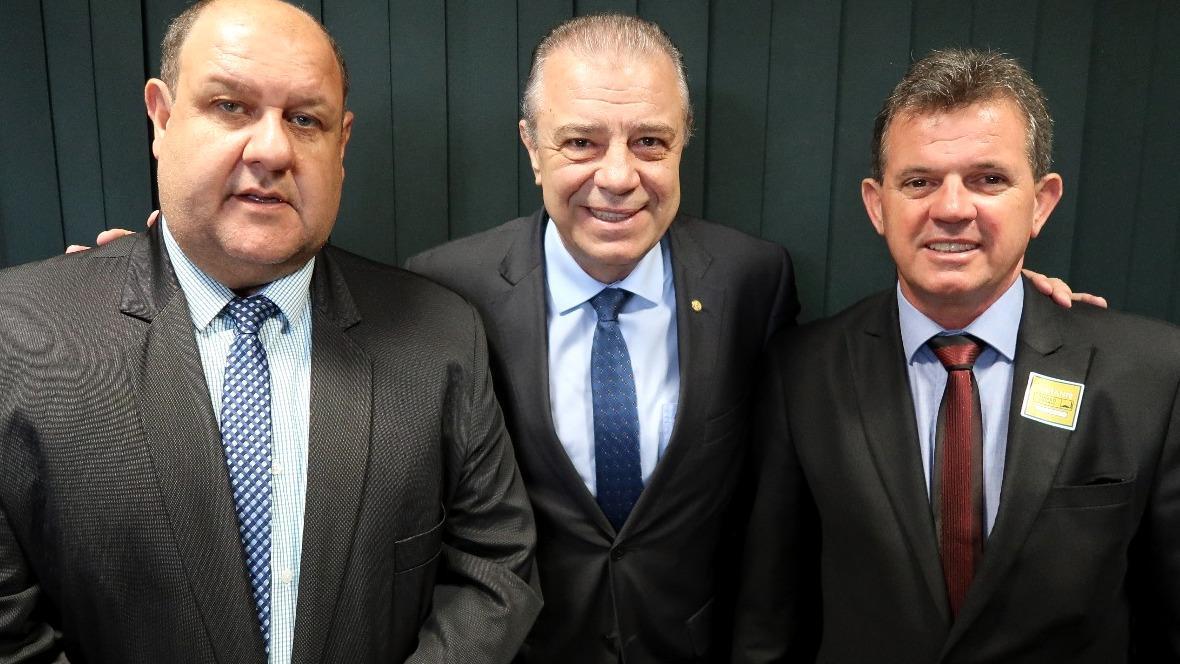 Prefeito e vice de Nova Veneza cumprem agenda em Brasília 4 Viagem a Brasilia03