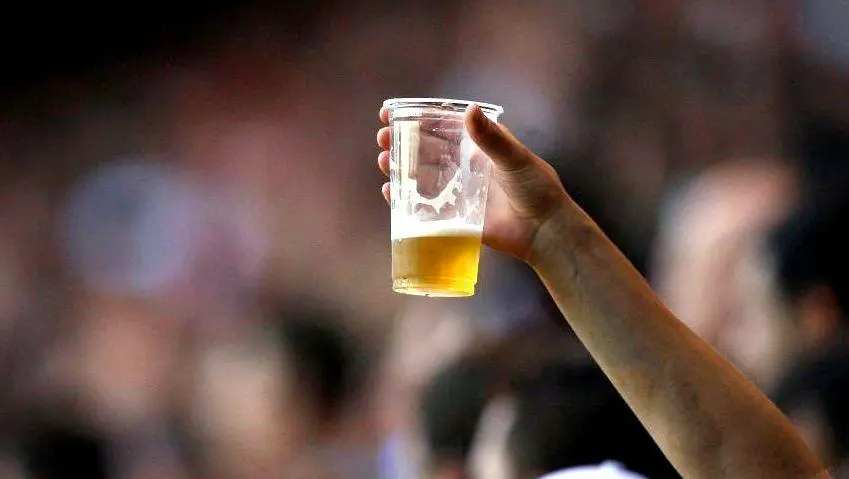 MPSC questiona na Justiça lei que liberou álcool em estádios catarinenses