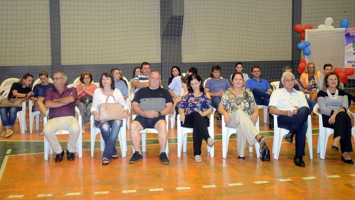 Abertura oficial do JEVS reúne representantes de escolas e homenageados em Nova Veneza 6 v (33) (1)